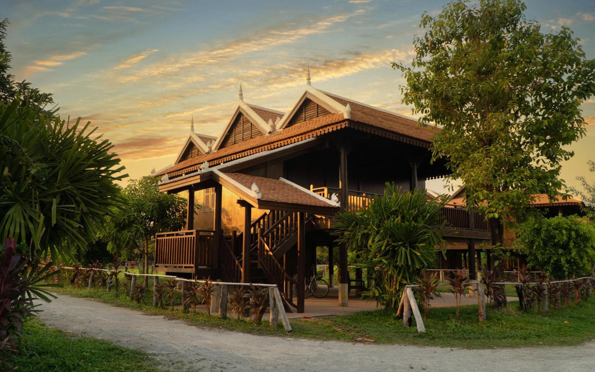 Mane Hariharalaya Hotel Siem Reap Bagian luar foto